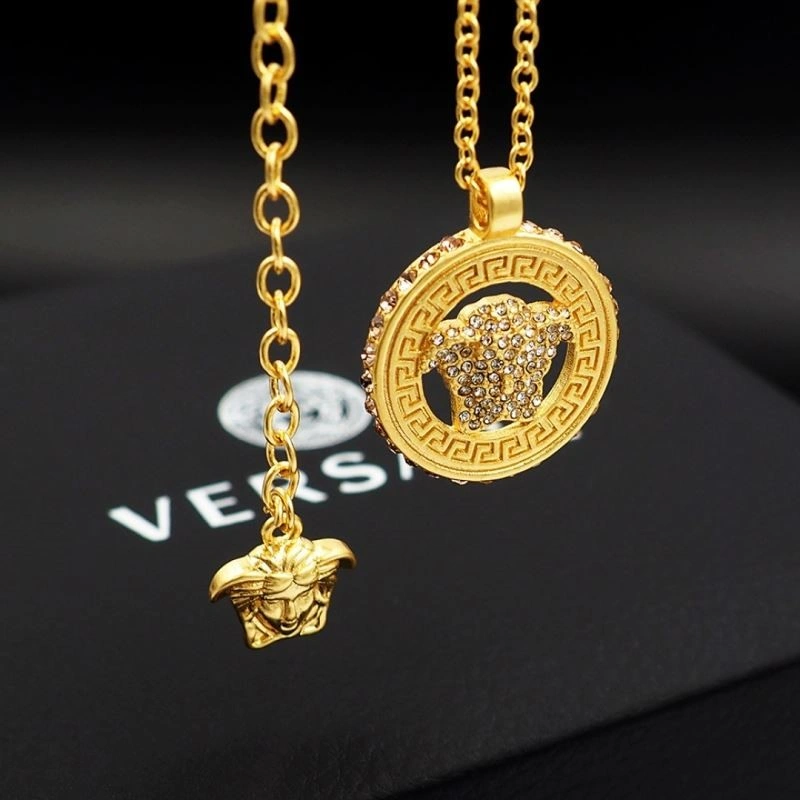 Elegant Versace Necklaces 209624