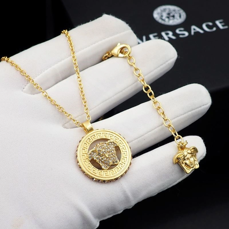 Elegant Versace Necklaces 209624