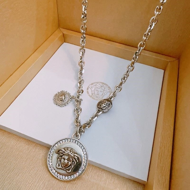 Versace Necklaces Casual 209599