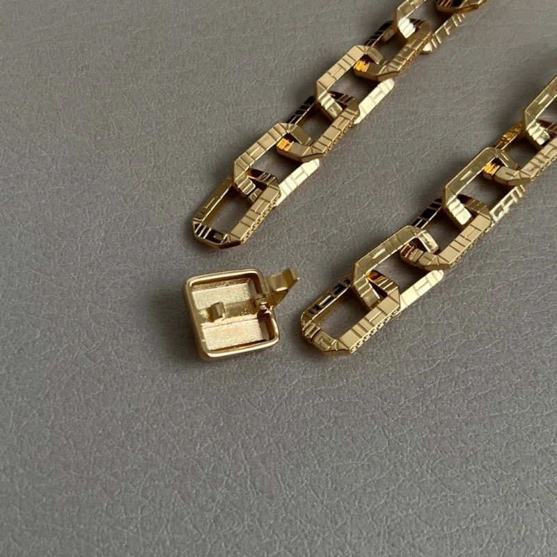Versace Necklaces Minimalist 209003