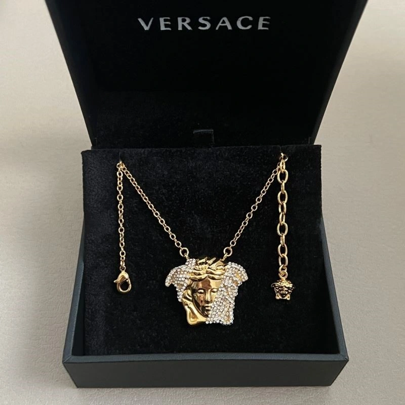 Versace Necklaces Breathable 209001