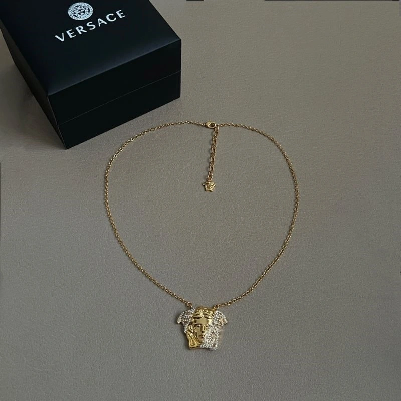 Versace Necklaces Breathable 209001