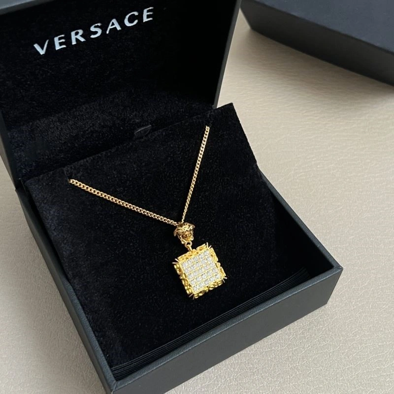 Versace Necklaces Functional 208992