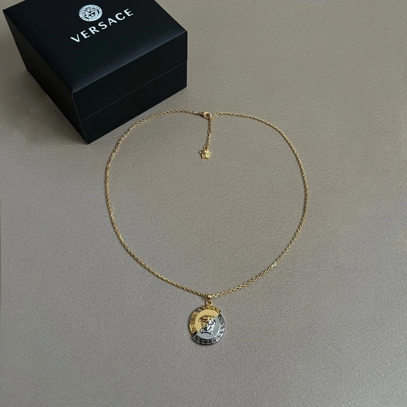 Minimalist Versace Necklaces 209004