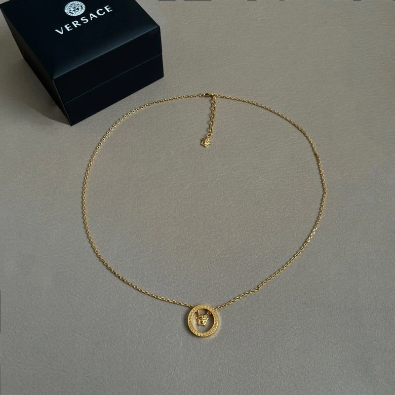 Modern Versace Necklaces 208984