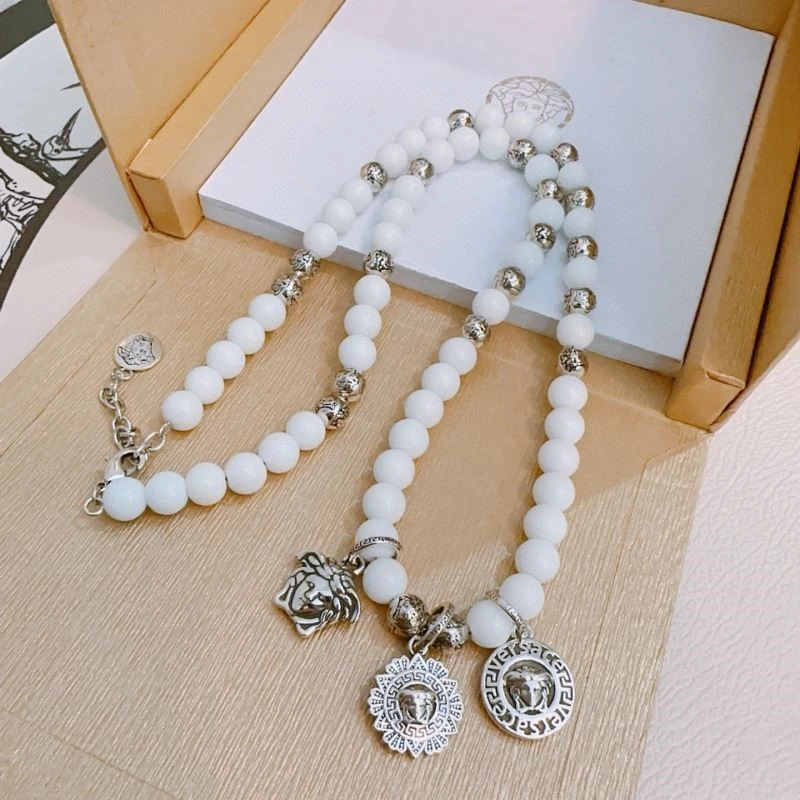 Premium Versace Necklaces 208370