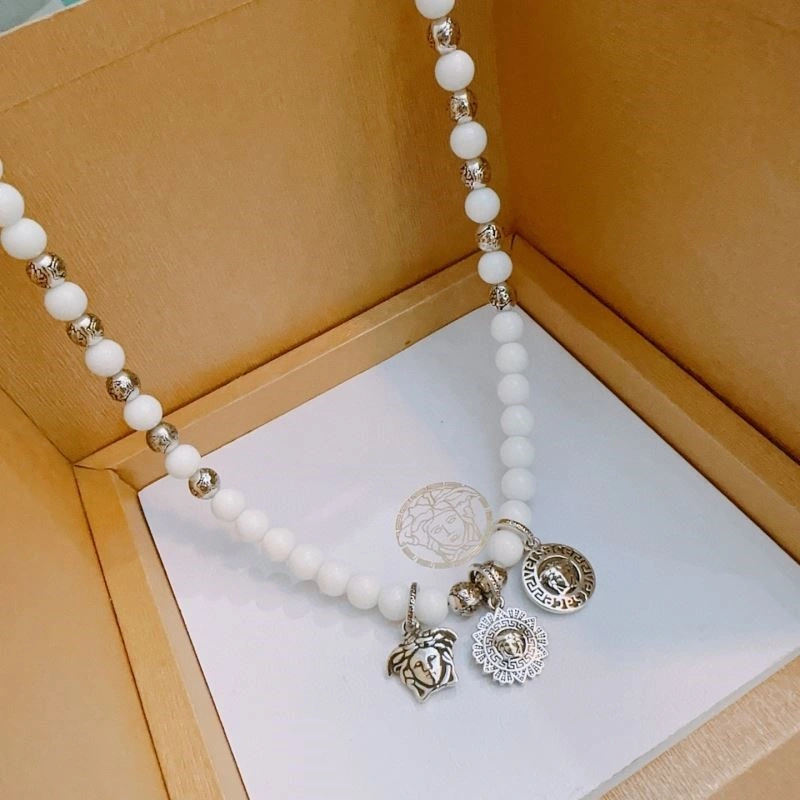 Premium Versace Necklaces 208370