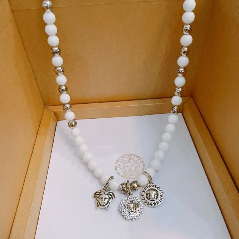 Premium Versace Necklaces 208370