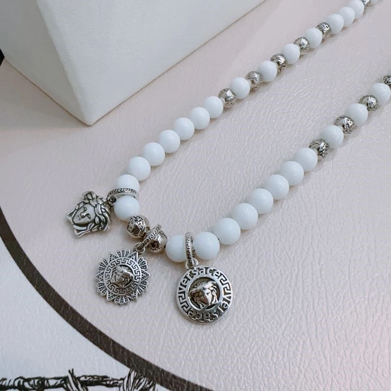 Premium Versace Necklaces 208370
