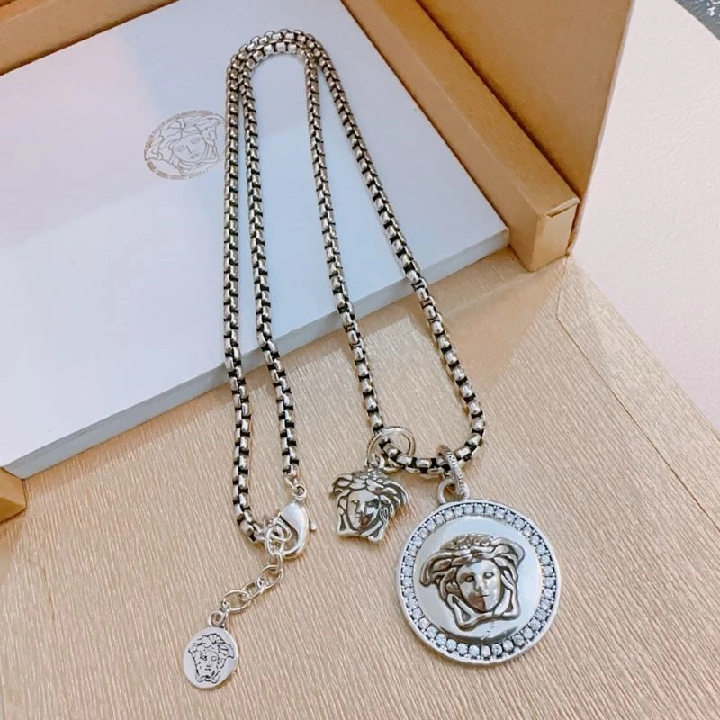 Versace Necklaces Seasonal 208368