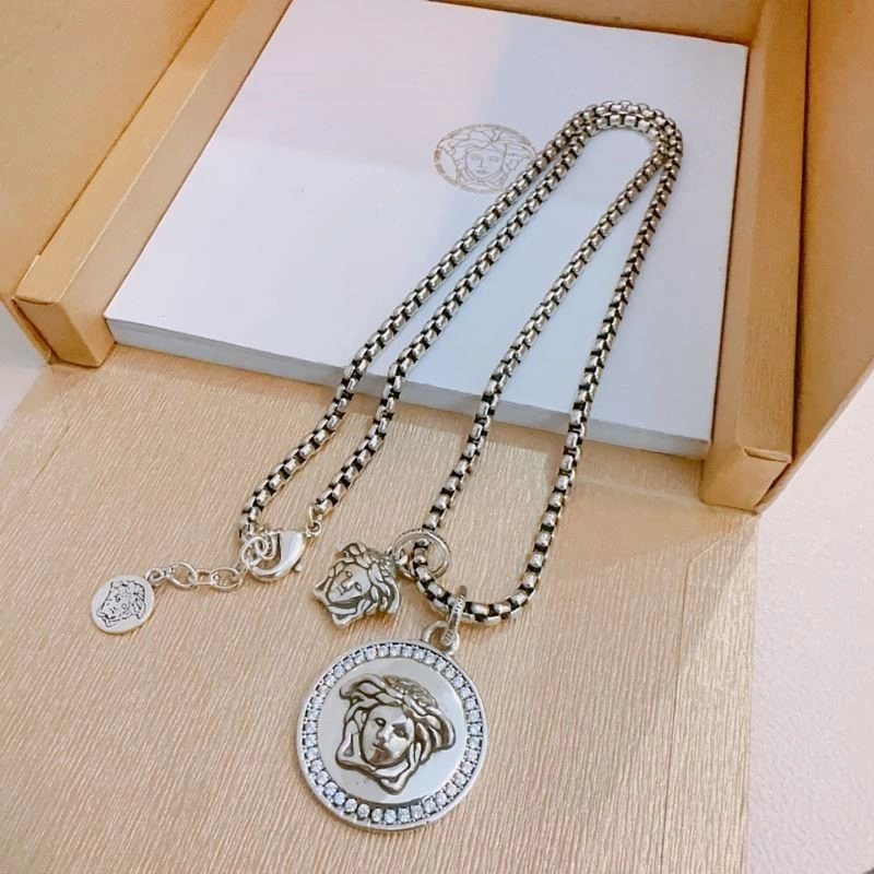 Versace Necklaces Seasonal 208368