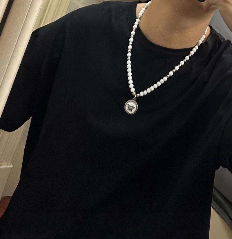 Versace Necklaces Trendsetting 208360