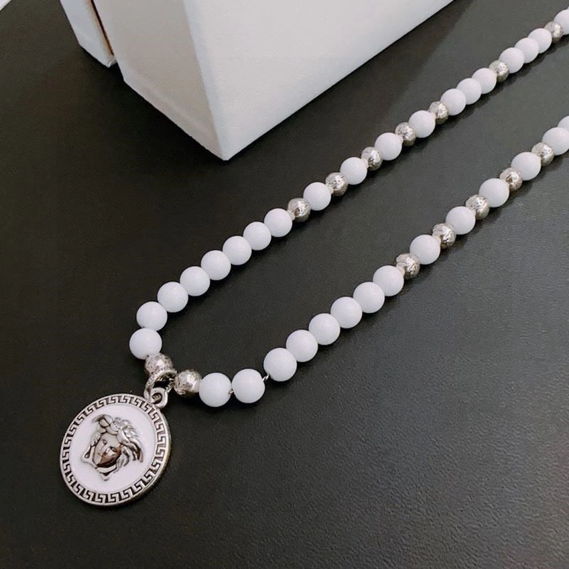 Versace Necklaces Trendsetting 208360