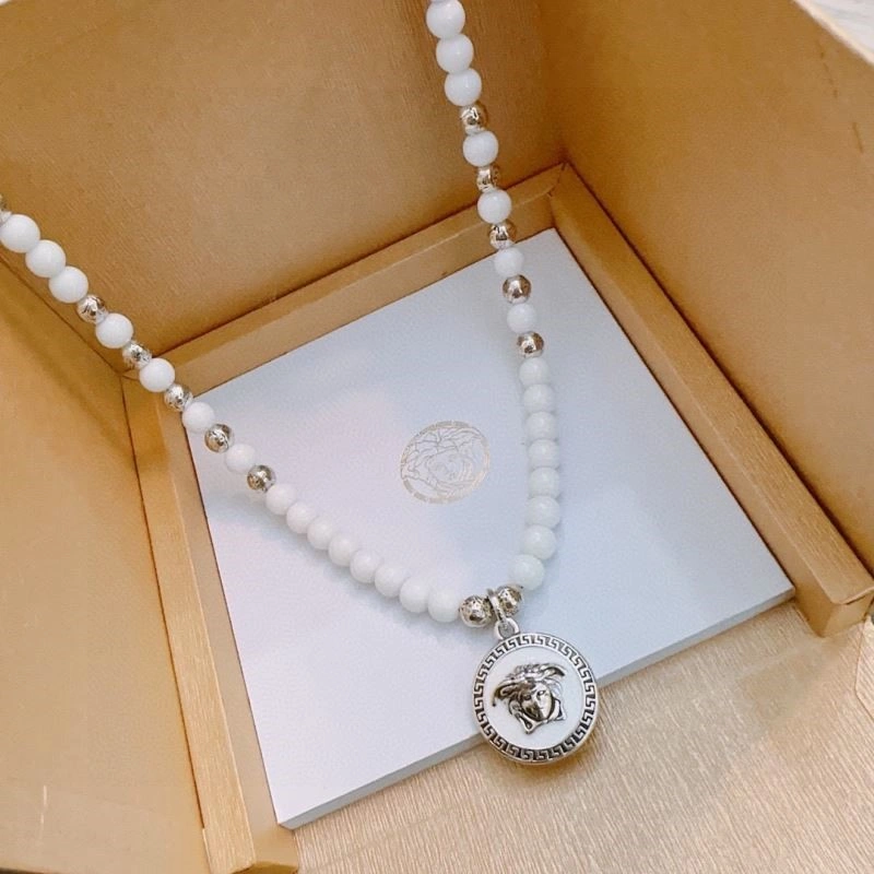Versace Necklaces Trendsetting 208360
