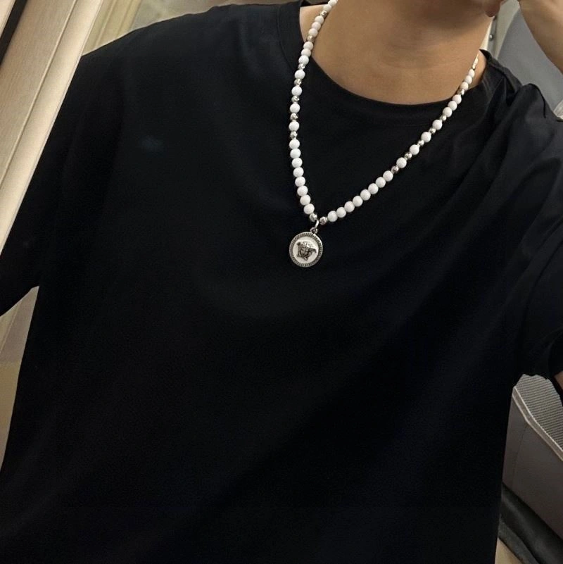 Versace Necklaces Trendsetting 208360