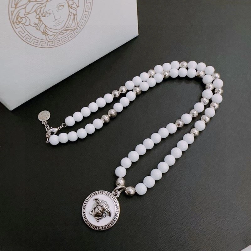 Versace Necklaces Trendsetting 208360