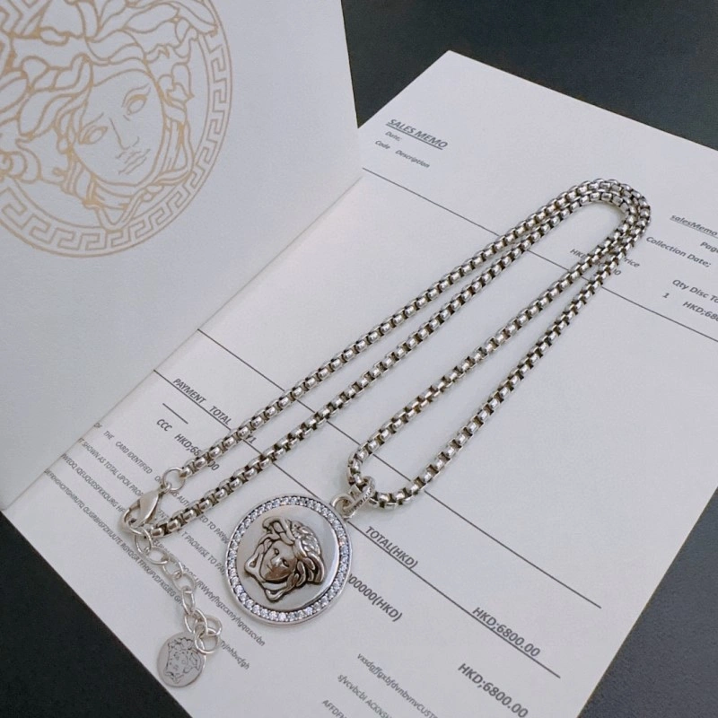 Versace Necklaces UrbanChic 208354
