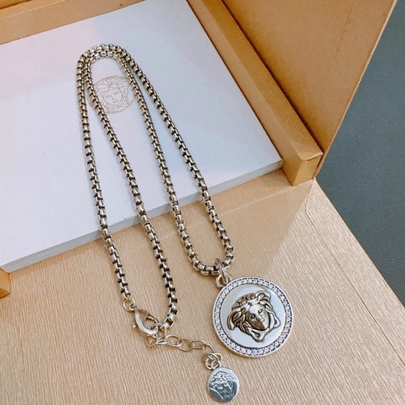 Versace Necklaces UrbanChic 208354