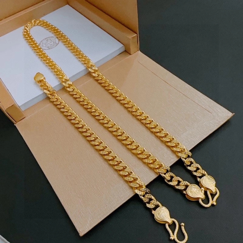 Versace Necklaces Fashionable 208350
