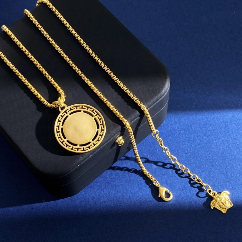 Versace Necklaces Sporty 207659