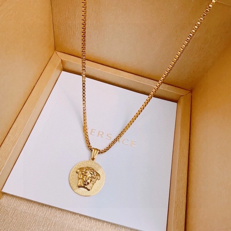 Versace Necklaces Sophisticated 207655