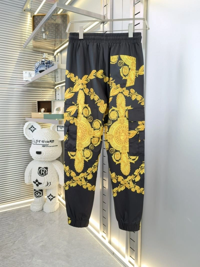 Comfortable Versace Nightwear 175200