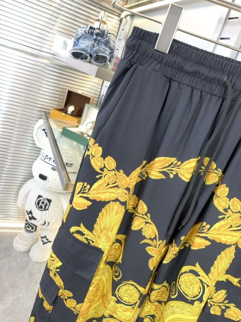 Comfortable Versace Nightwear 175200