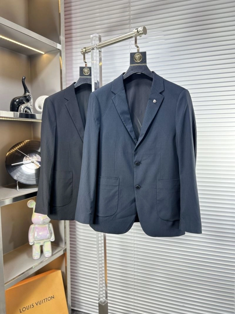 Versace Outwear Versatile 175379