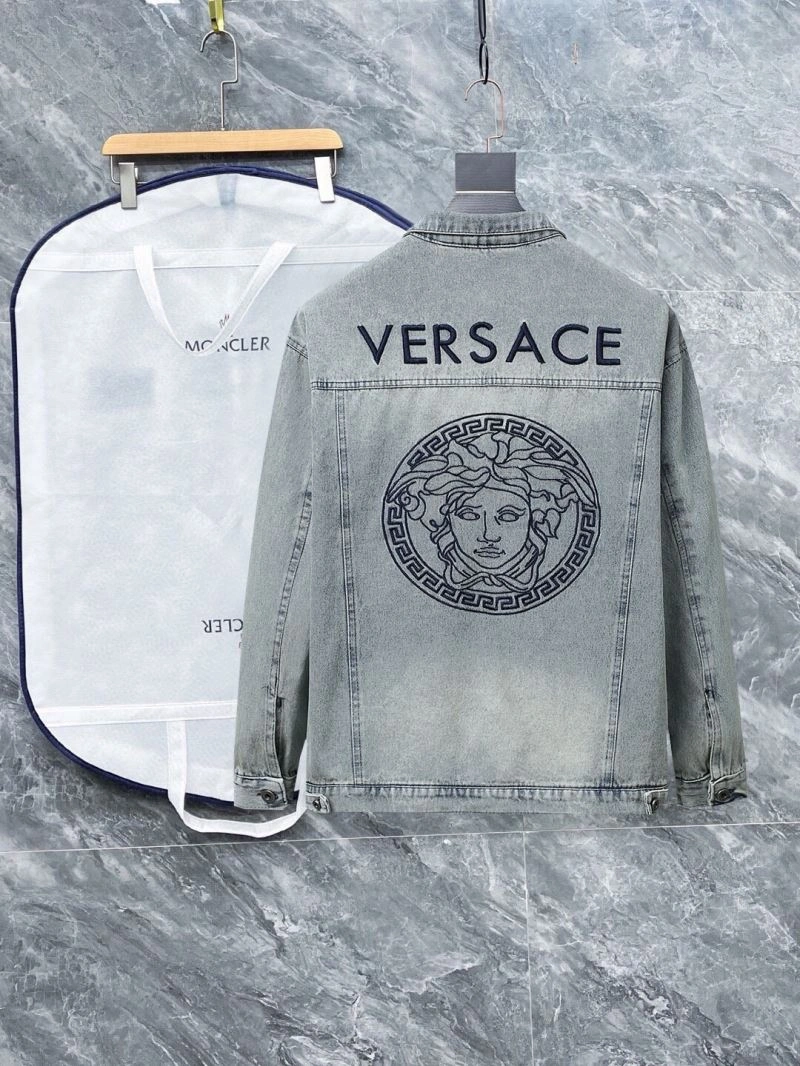 Versace Outwear TimelessDesign 175286