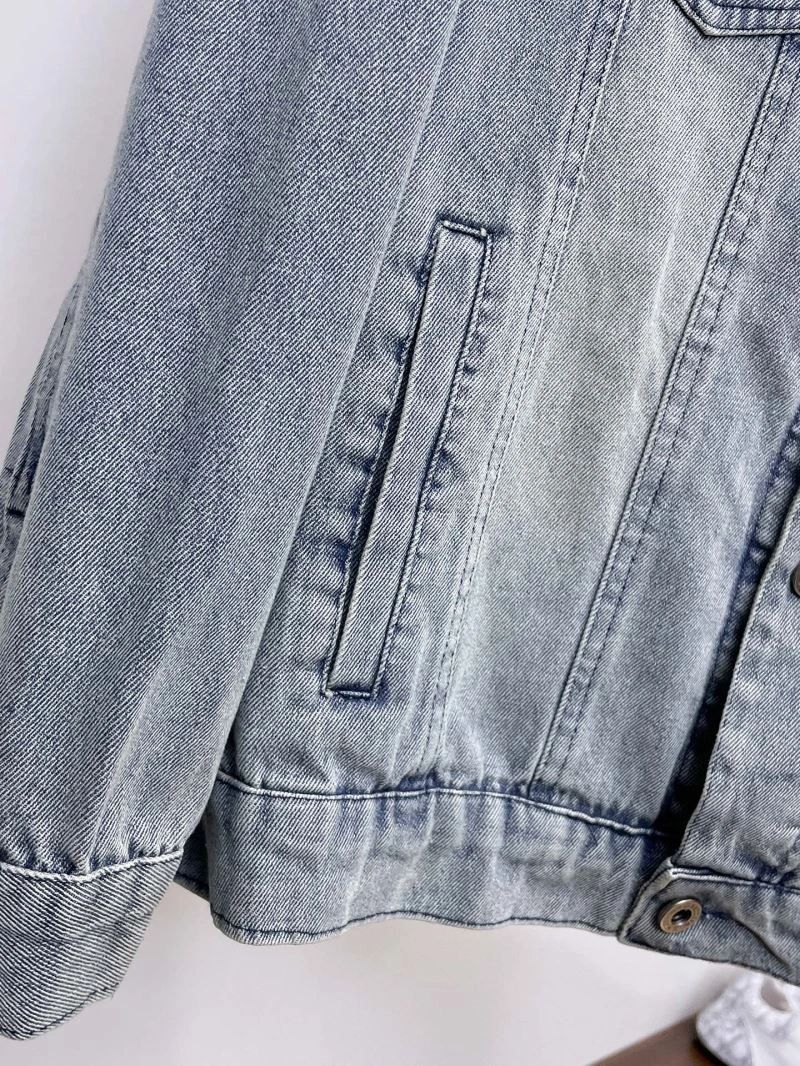 Efficient Versace Outwear 175277