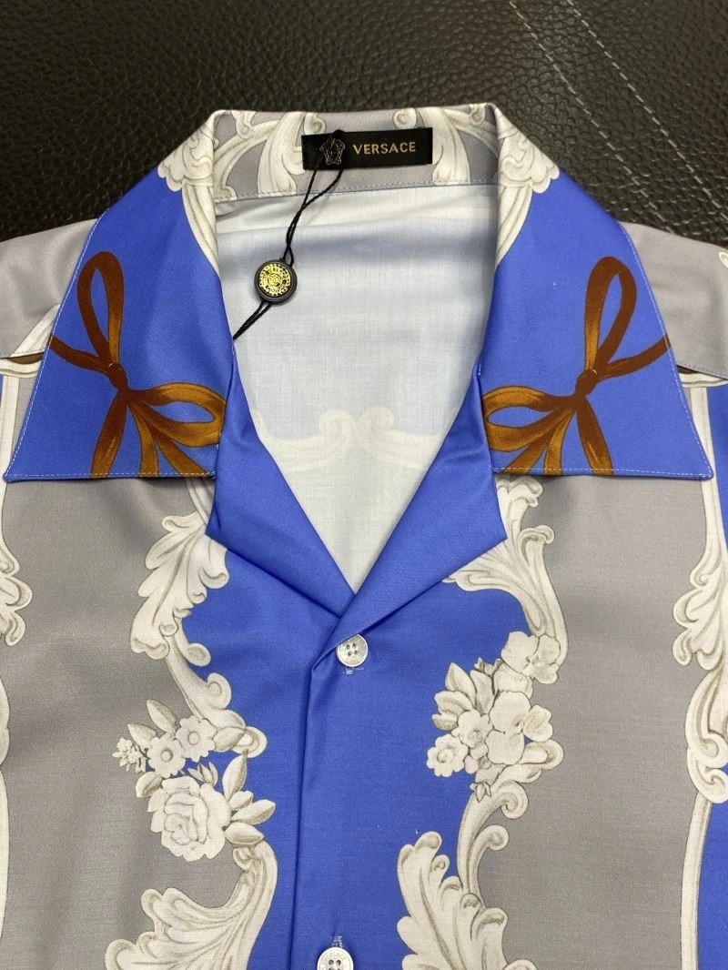 Trendsetting Versace Shirts 175370