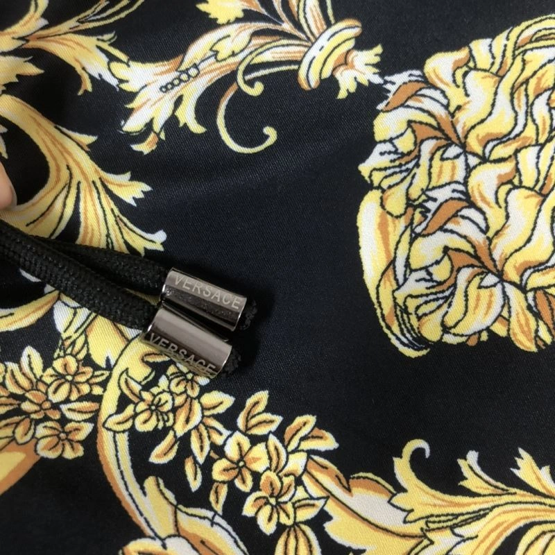 Flexible Versace Short Pants 175754
