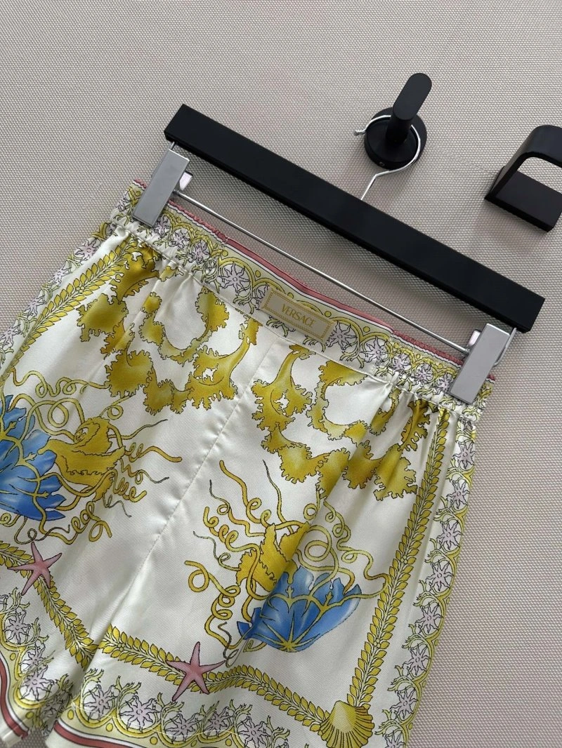 Versace Short Pants EasyMatch 175088