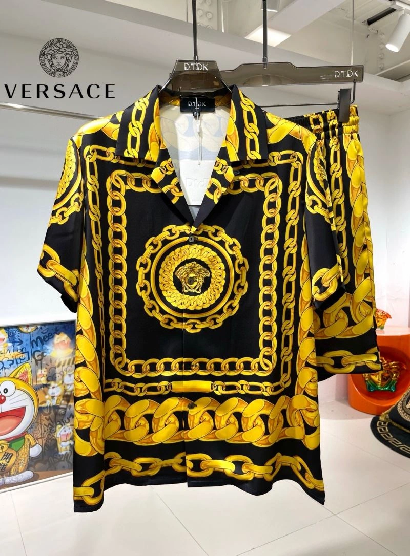 Versace Short Suits Resilient 175170