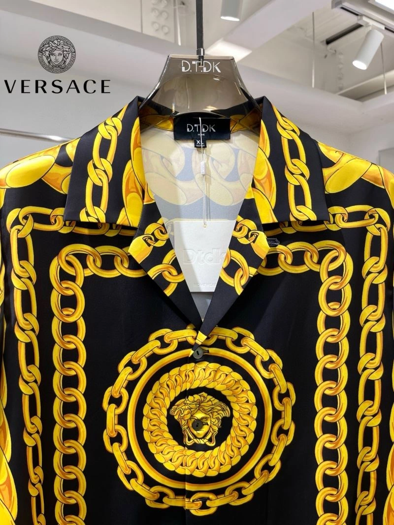 Versace Short Suits Resilient 175170