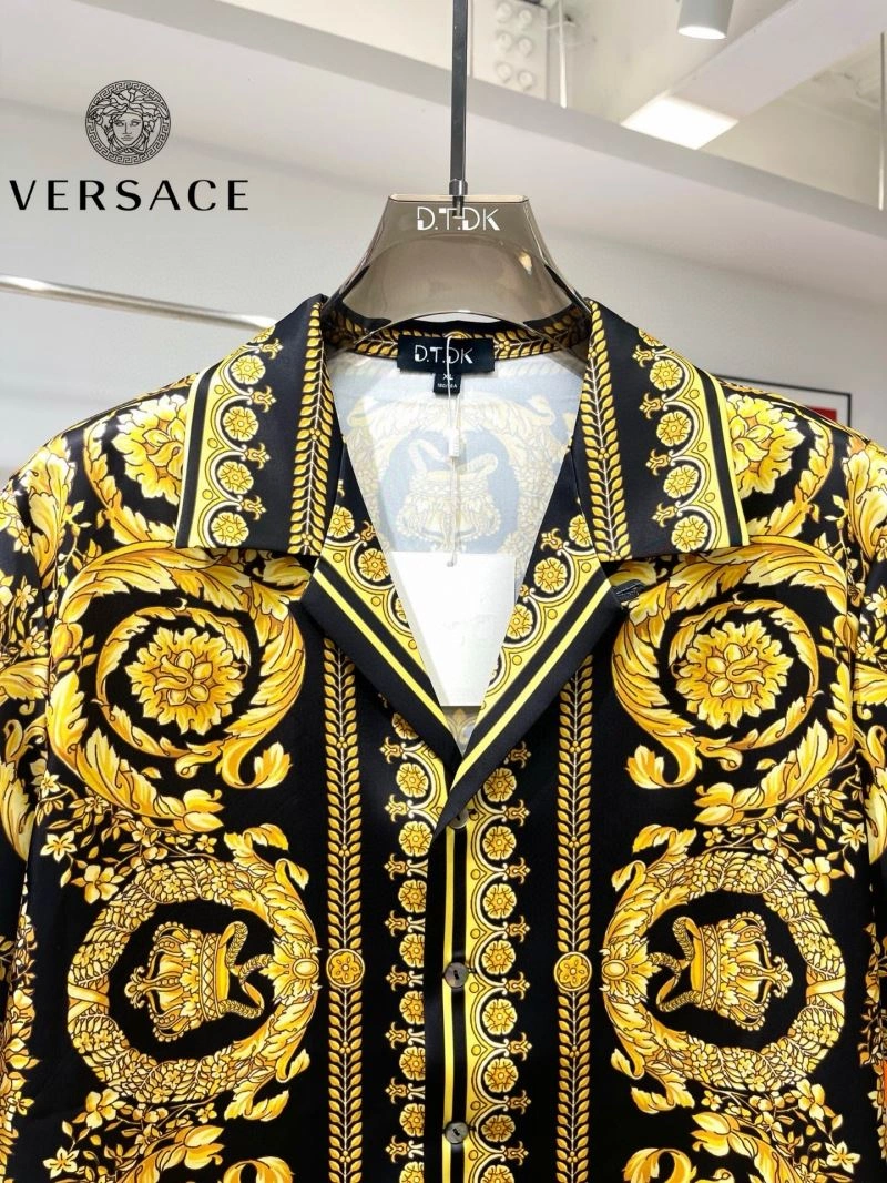 Refined Versace Short Suits 175151