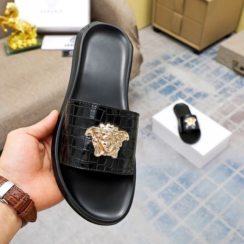 Versatile Versace Slippers 37265
