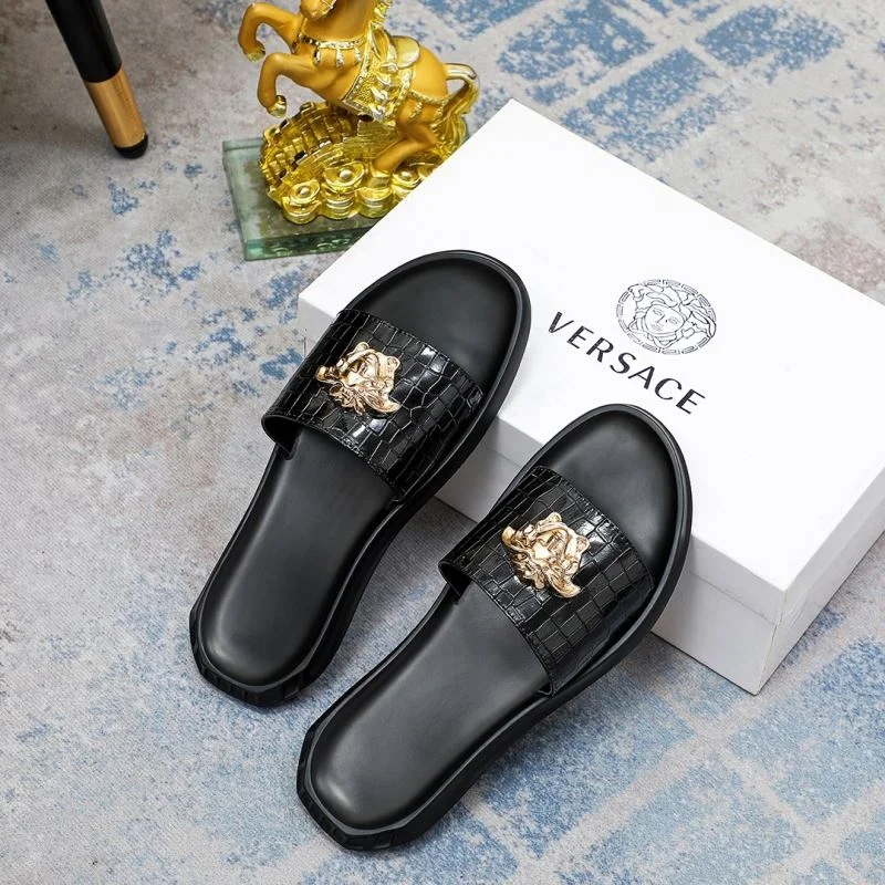 Versatile Versace Slippers 37265