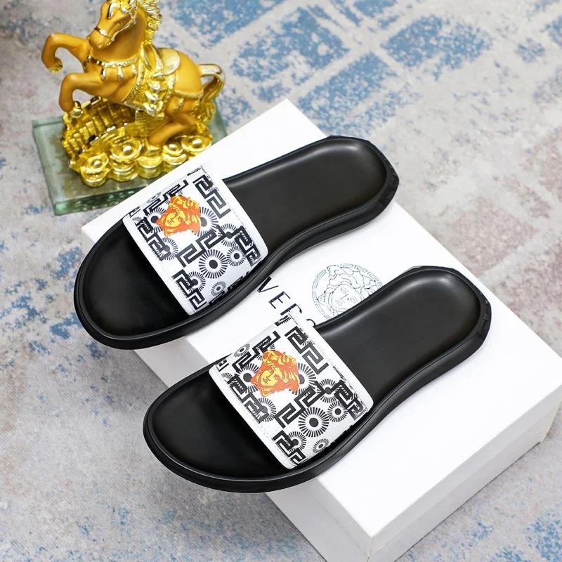 WrinkleFree Versace Slippers 37268