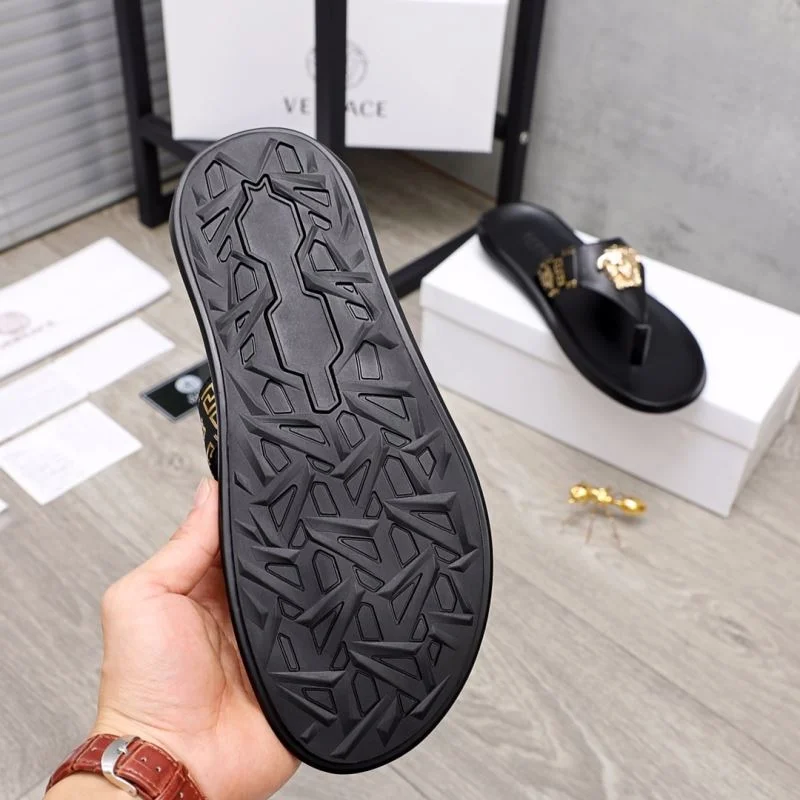 Versace Slippers Minimalist 37260
