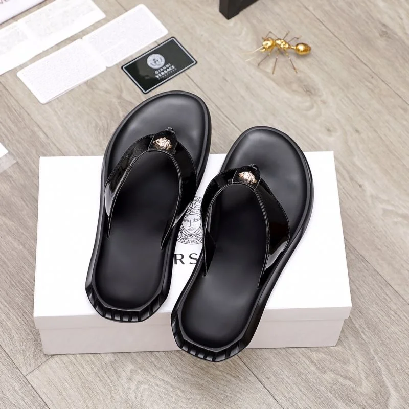 Affordable Versace Slippers 37250