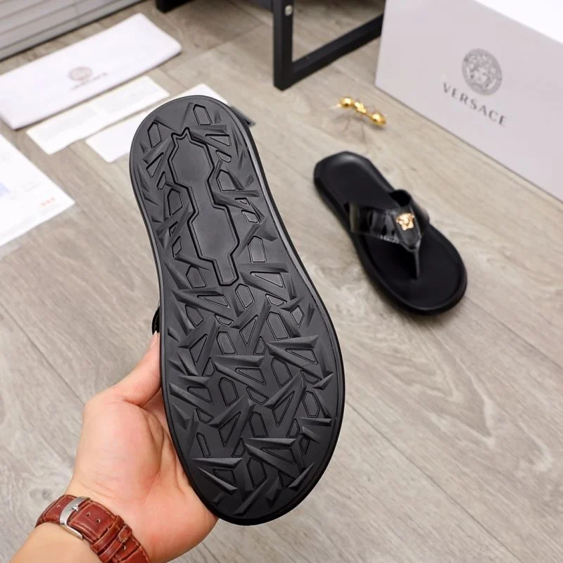 Affordable Versace Slippers 37250