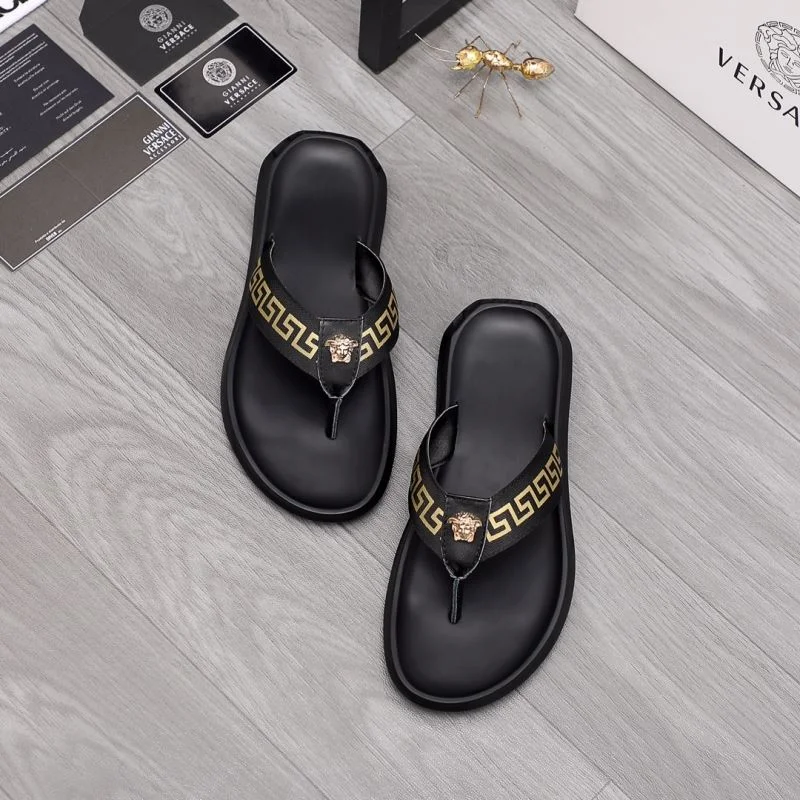 Trendsetting Versace Slippers 37237