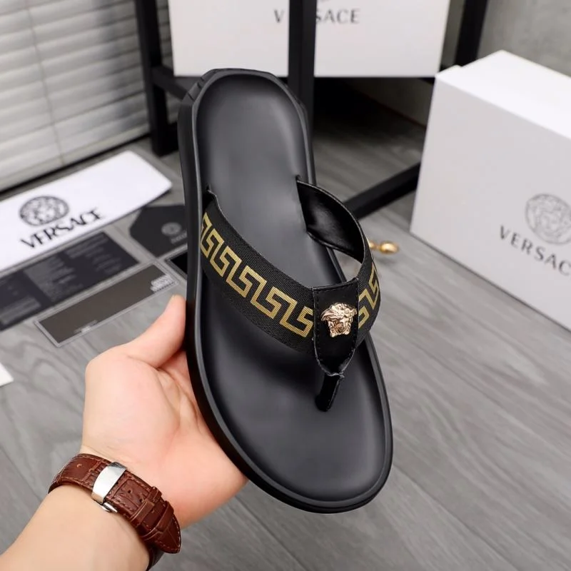 Trendsetting Versace Slippers 37237
