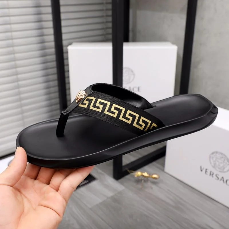 Trendsetting Versace Slippers 37237