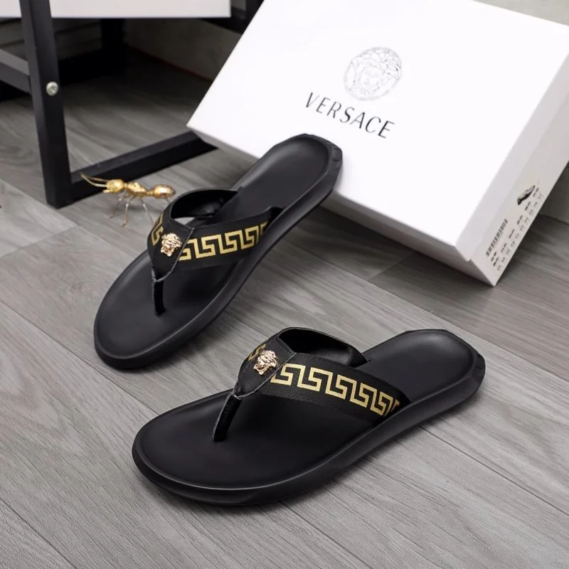 Trendsetting Versace Slippers 37237