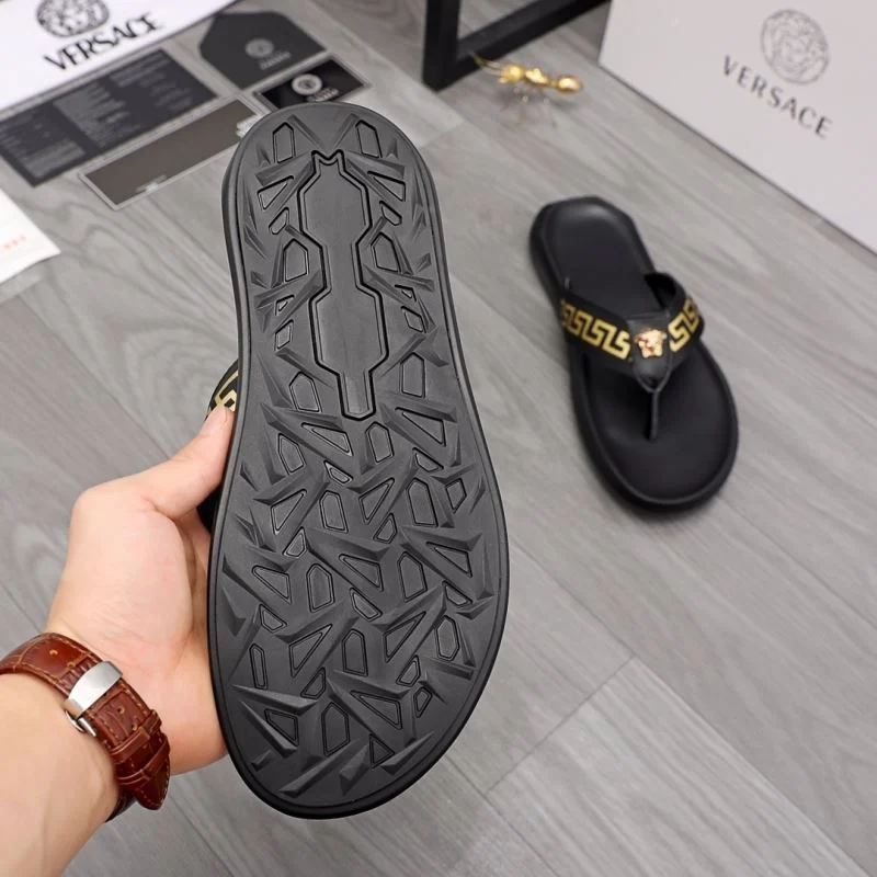 Trendsetting Versace Slippers 37237