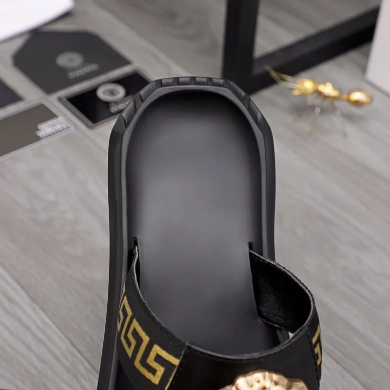 Versace Slippers Thermal 37255