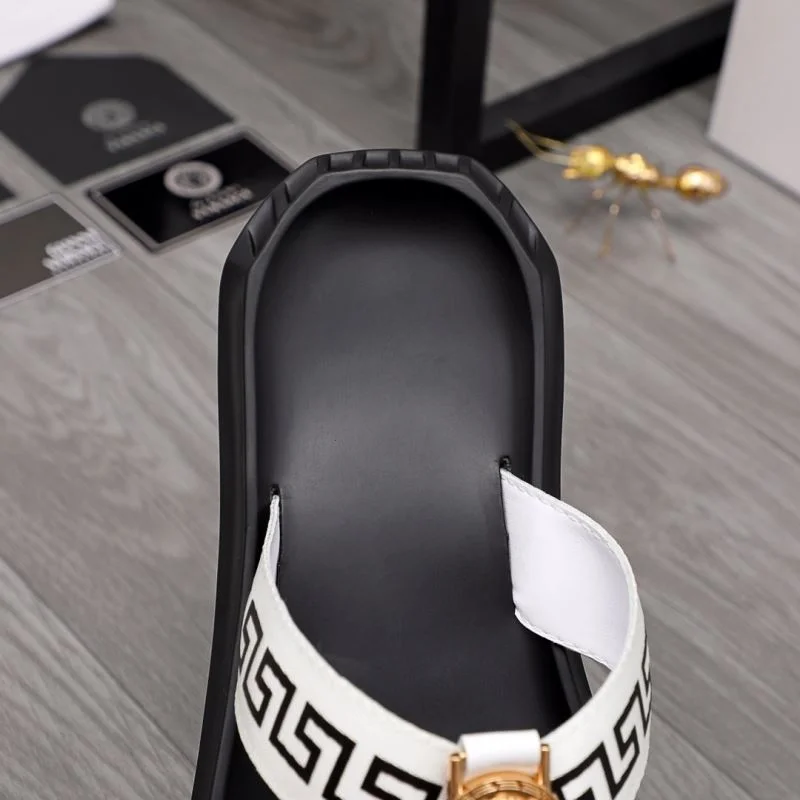 Original Versace Slippers 37253