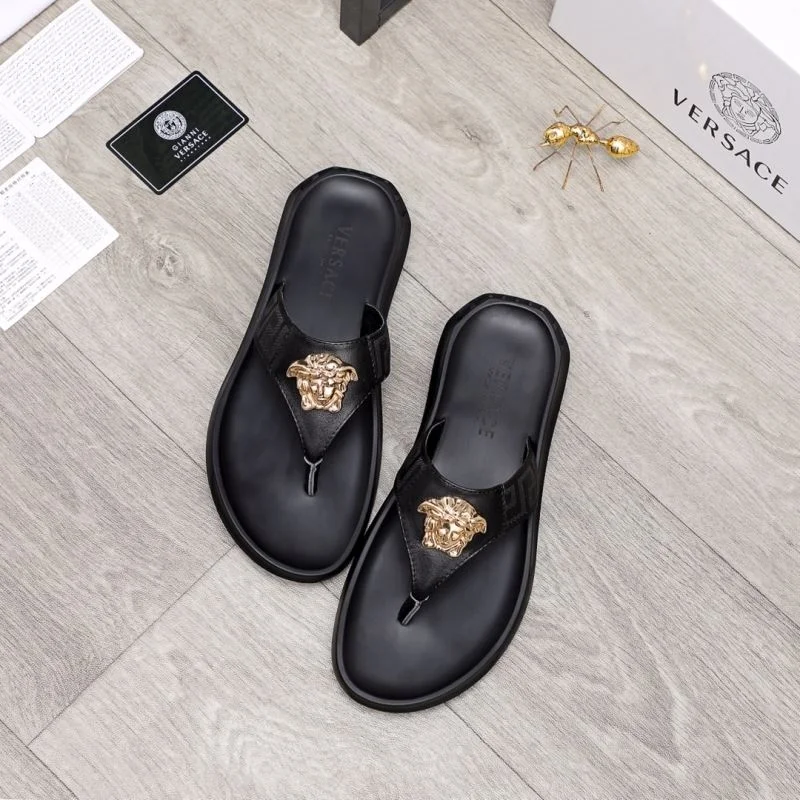 Versace Slippers Stylish 37248